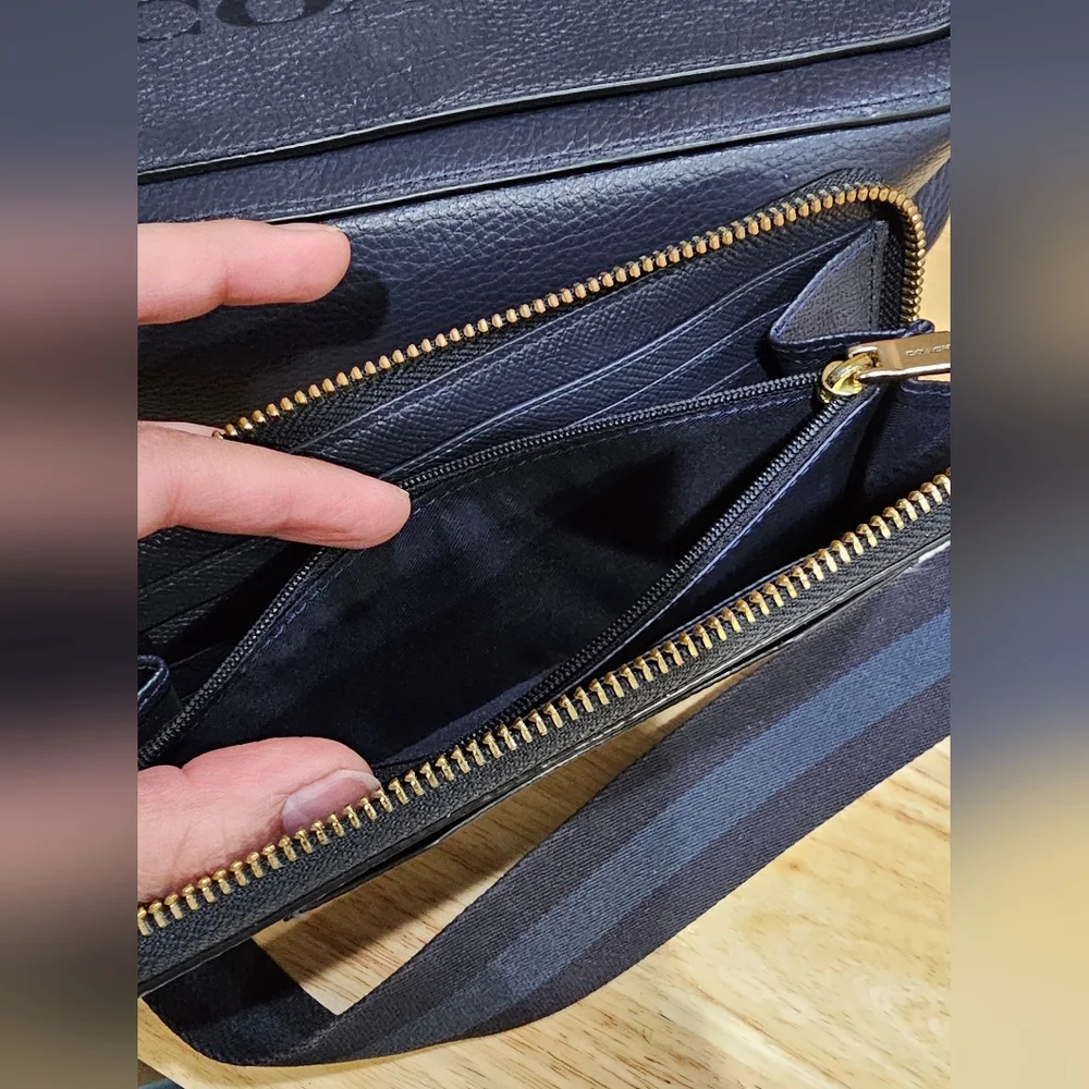 Coach Carriage Navy Blue Pebbled Grain Leather Messenger and Wallet Set EUC - Picture 15 of 16
